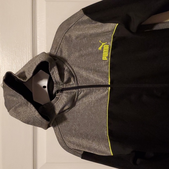 Puma Boys Black/Gray Zip Up Hooded Pullover Sweater - Size XL (18-20) - Picture 2 of 9